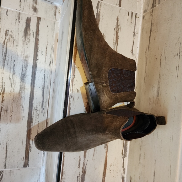 Chelsea Boots - London, Silver Street, size 11 brown suede w/paisley inset. - Picture 9 of 9